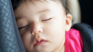 baby-sleeping-carseat