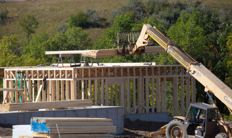 Photo of a residential home being built
